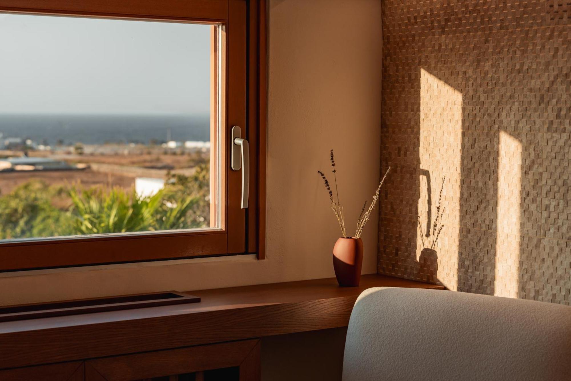 Villa Fregata Luxury Tholos (Santorini)