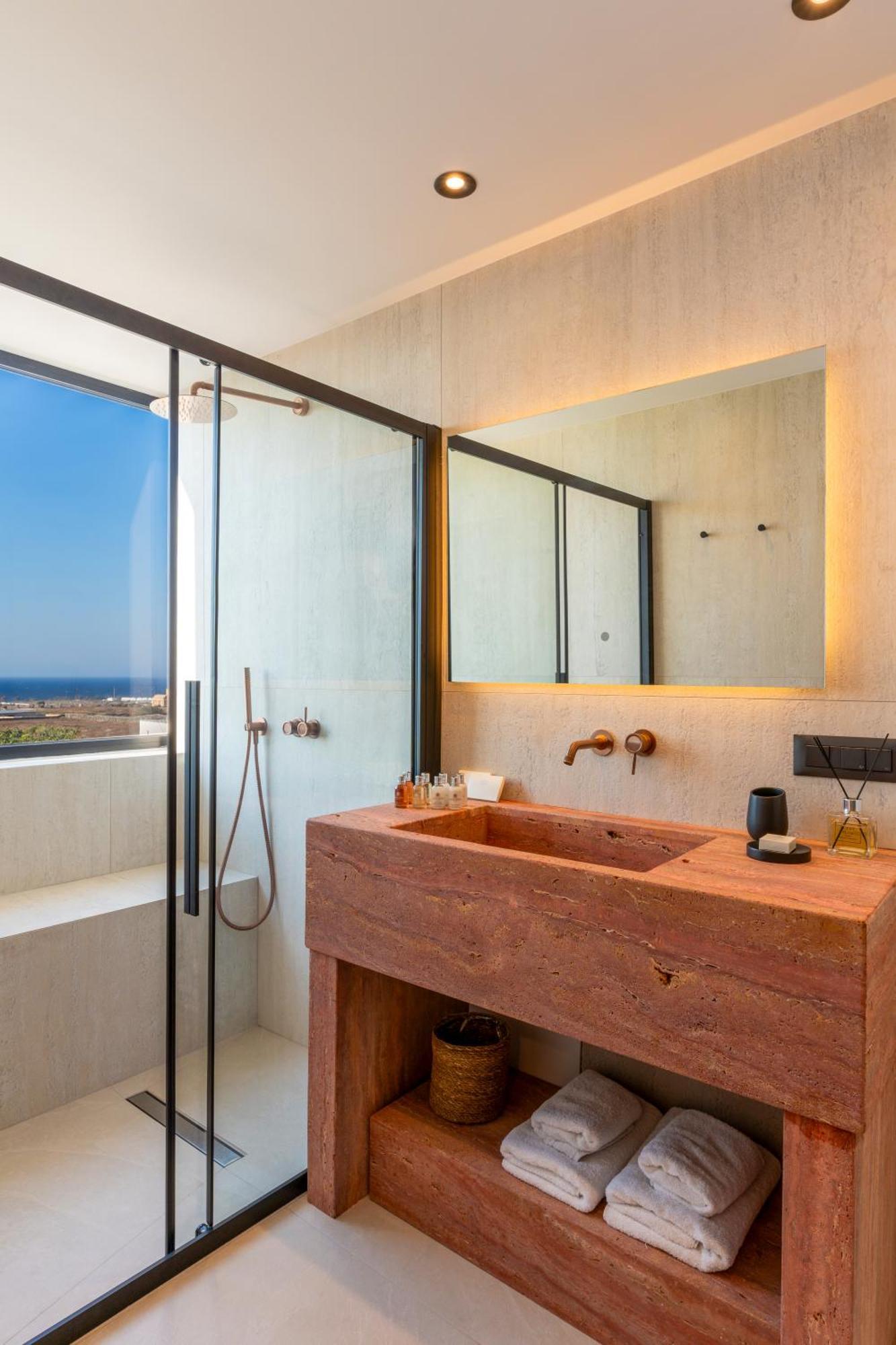 Fregata Luxury * Tholos (Santorini)